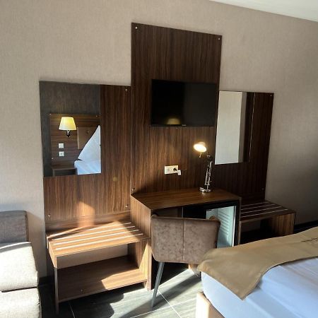 Hotel Pasa Paradies Kostenlose Parkplaetze Hanau Exteriér fotografie