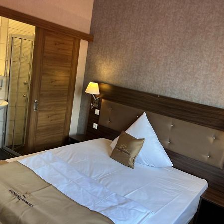 Hotel Pasa Paradies Kostenlose Parkplaetze Hanau Exteriér fotografie